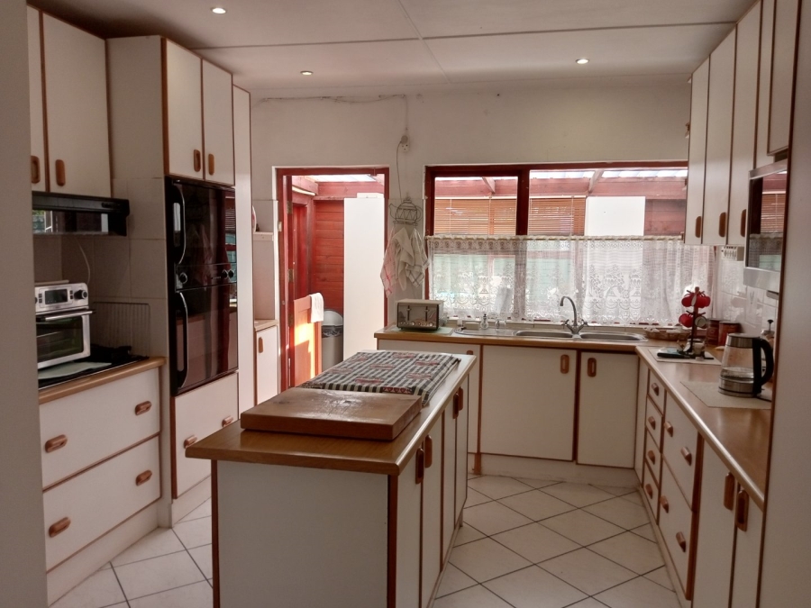 4 Bedroom Property for Sale in Gonubie Eastern Cape